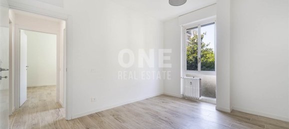 Квартира с 3 комнатами в Монца, Италия № 314708 40