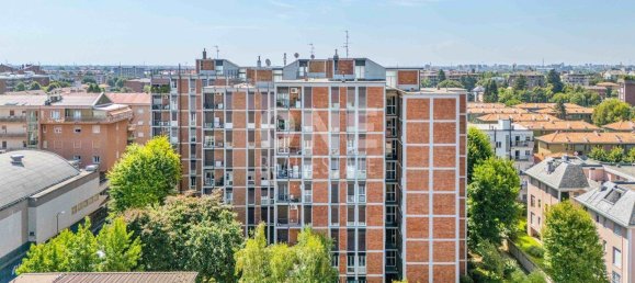 Квартира с 3 комнатами в Монца, Италия № 314708 24