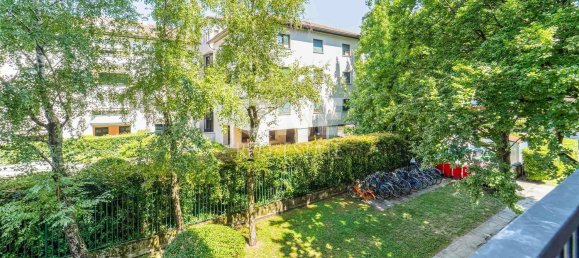 Квартира с 3 комнатами в Монца, Италия № 314708 21