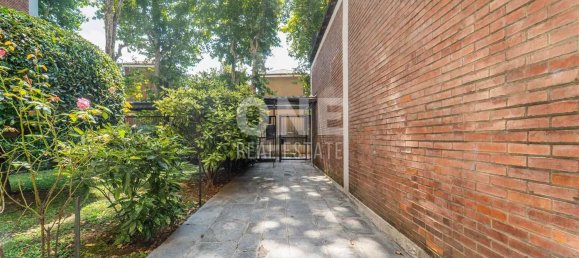 Квартира с 3 комнатами в Монца, Италия № 314708 48