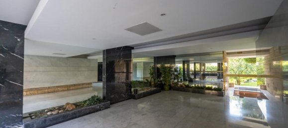 Квартира с 4 спальнями в Виль-д’Аврэ, Франция № 330187 18