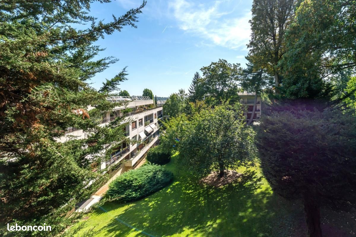 Квартира с 4 спальнями в Виль-д’Аврэ, Франция № 330187