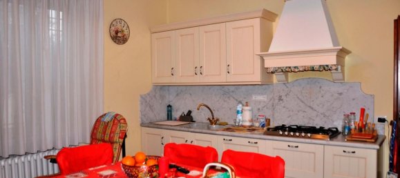 5 rooms Villa in Carrara, Italy No. 166653 23