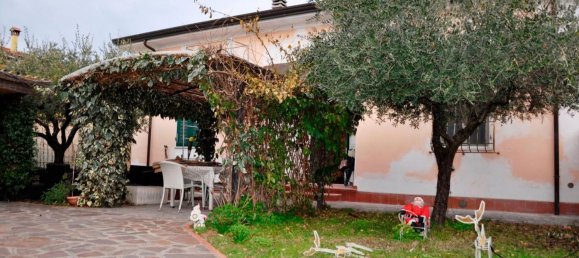 5 rooms Villa in Carrara, Italy No. 166653 42