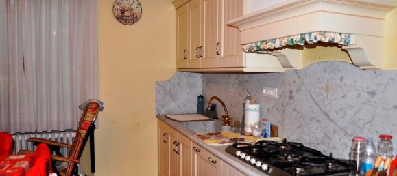 5 rooms Villa in Carrara, Italy No. 166653 17