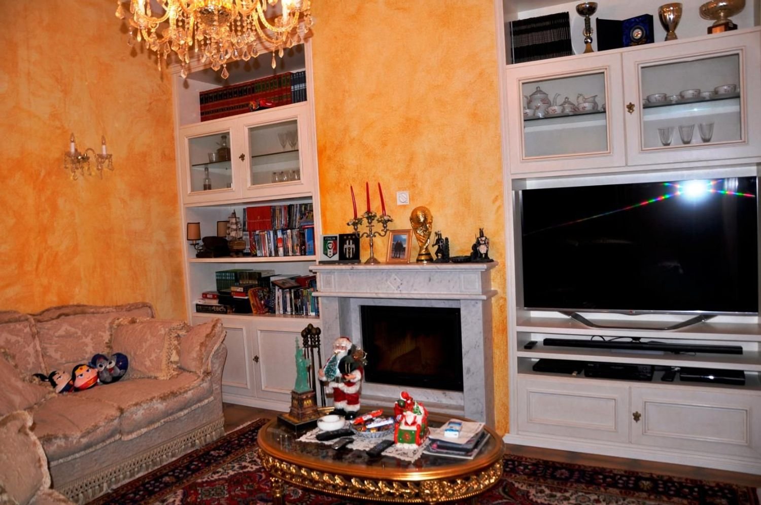 5 rooms Villa in Carrara, Italy No. 166653