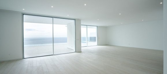 4 bedrooms House in Funchal, Portugal No. 142395 9