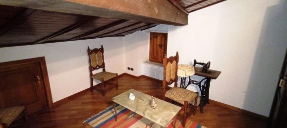 8 rooms Apartment in Sarzana, Italy No. 105884 15