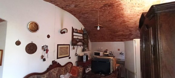 8 rooms Apartment in Sarzana, Italy No. 105884 25