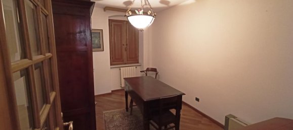 8 rooms Apartment in Sarzana, Italy No. 105884 5