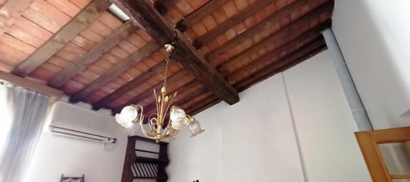 8 rooms Apartment in Sarzana, Italy No. 105884 3