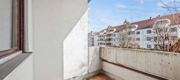 Studio in Munich, Germany No. 129214 5