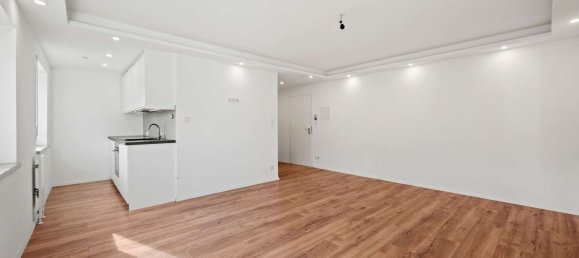 Studio in Munich, Germany No. 129214 2