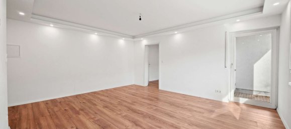 Studio in Munich, Germany No. 129214 7