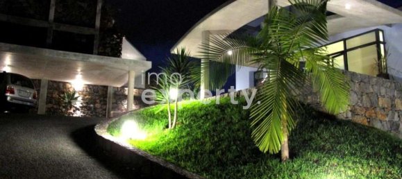 3 bedrooms Villa in Canico, Portugal No. 142028 8