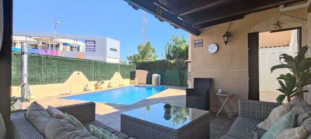 3 Schlafzimmer Villa in La Zenia, Spain, Nr. 246027