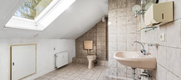 8 rooms Building in Wandsbek, Germany No. 80652 14