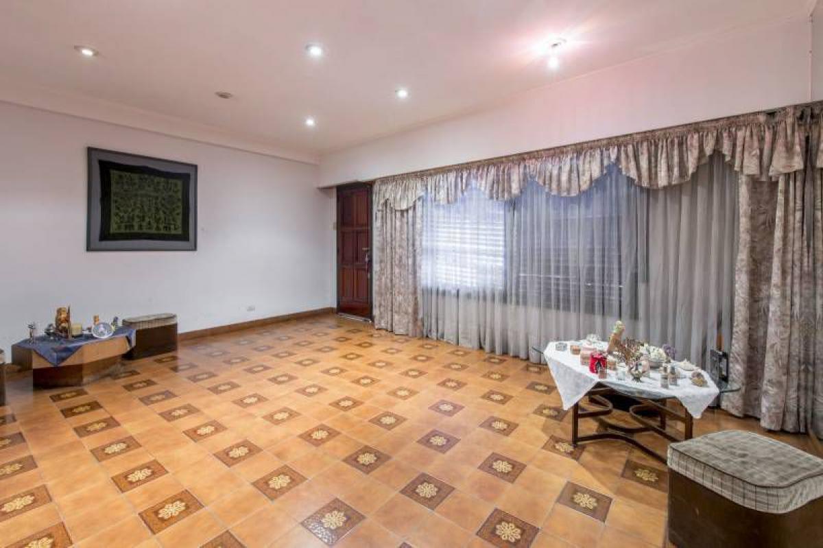 3 bedrooms House in Buenos Aires, Argentina No. 72369