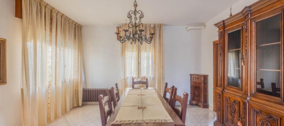 3 bedrooms House in Chioggia, Italy No. 290881 9