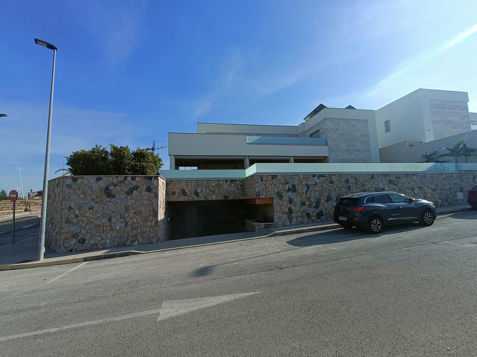 Вилла с 4 спальнями в Бенихофар, Испания № 189237