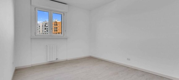 2 bedrooms Apartment in Milan, Italy No. 260231 14