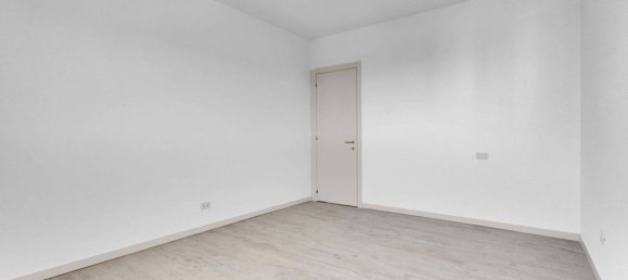 2 bedrooms Apartment in Milan, Italy No. 260231 15