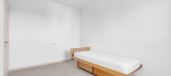 2 bedrooms Apartment in Milan, Italy No. 260231 11