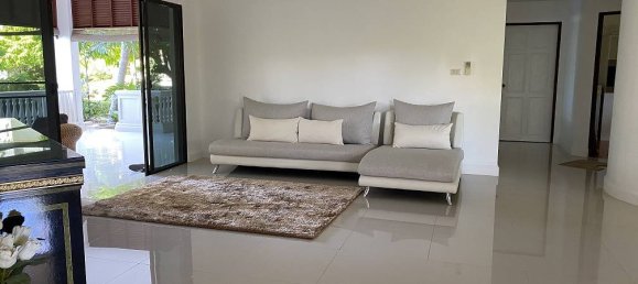 2 bedrooms Condo in Pattaya, Thailand No. 3823 6