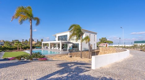 4 bedrooms House in Lagoa, Portugal No. 118885