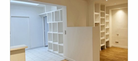 Дом с 12 комнатами в Курбевуа, Франция № 180002 7