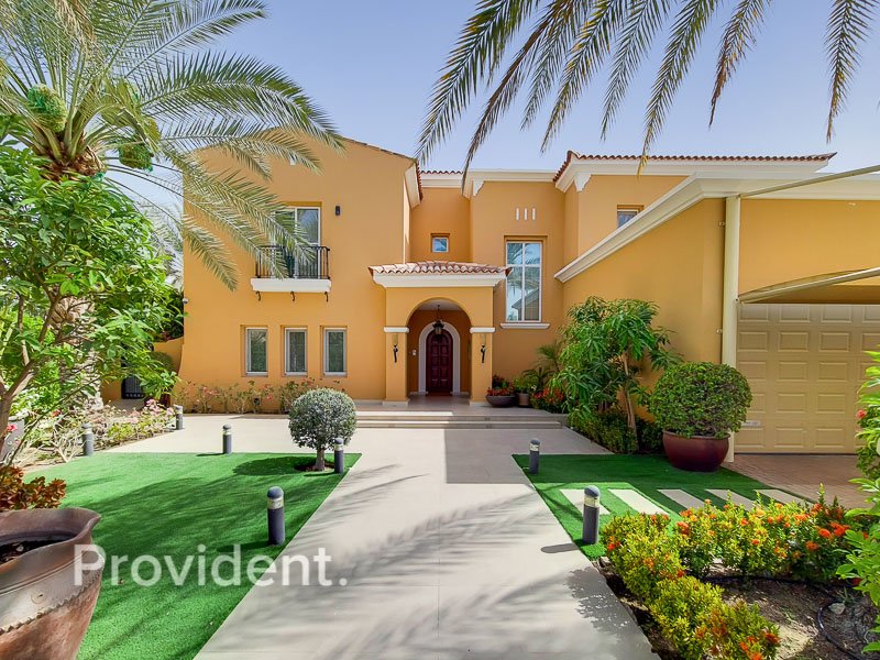 6 bedrooms Villa in Arabian Ranches, UAE No. 2185