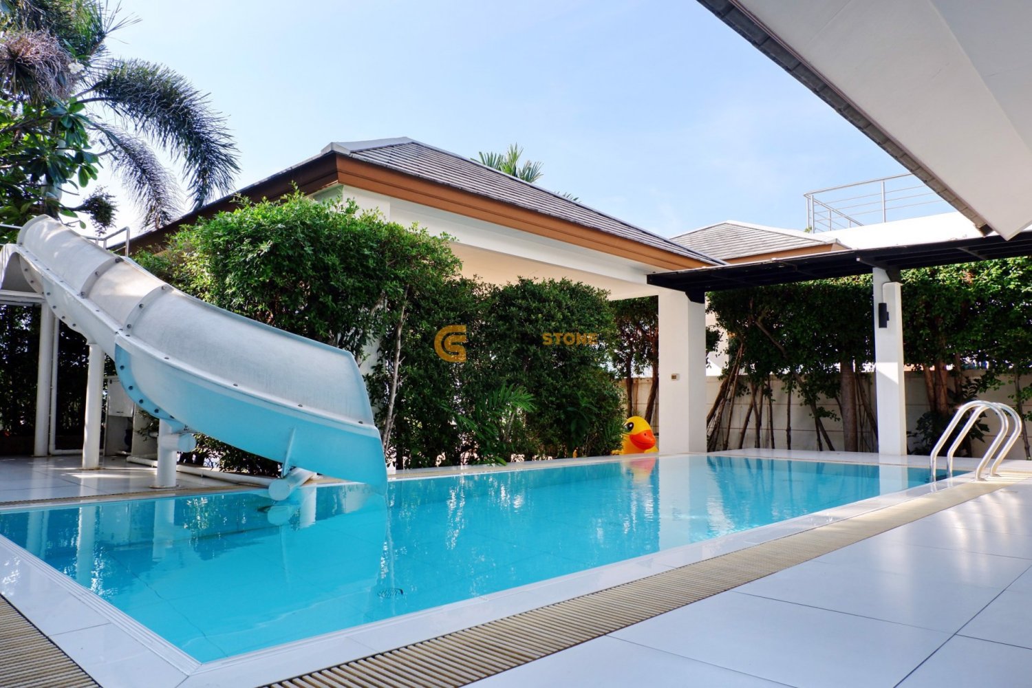 Casa em Bang Lamung, Thailand 250 m² N.º 26478