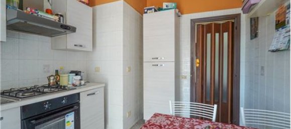 2 bedrooms Apartment in Curno, Italy No. 289513 6