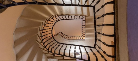  Castillos de 3 habitaciónes en Belgirate, Italy No. 77741 11