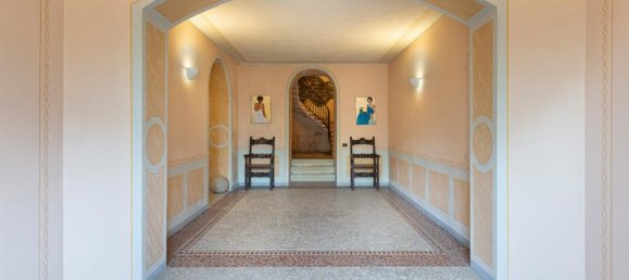  Castillos de 3 habitaciónes en Belgirate, Italy No. 77741 5