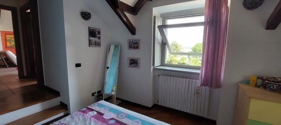  Castillos de 3 habitaciónes en Belgirate, Italy No. 77741 16