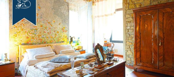 3 rooms Apartment in Florence, Italy No. 100398 7