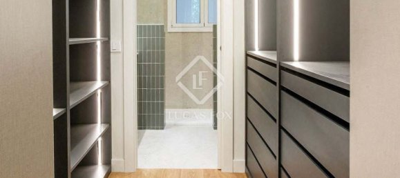 2 chambres Appartement à Eixample, Spain No. 26470 12