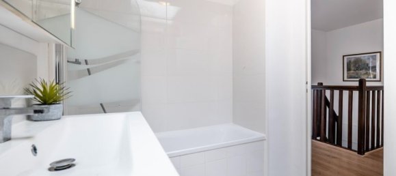 2 bedrooms Duplex in Sartrouville, France No. 170467 4