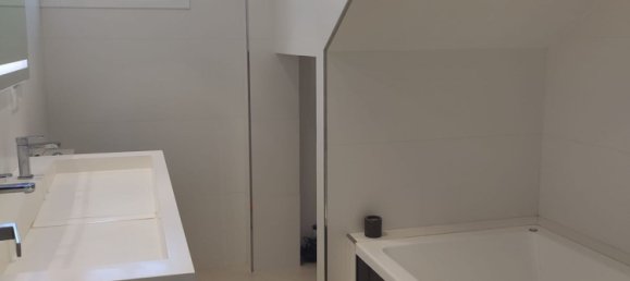 Villa T4 em Estepona, Spain N.º 135008 2