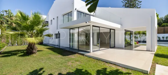 4 غرف نوم فيلا في Marbella, Spain رقم 187727 32