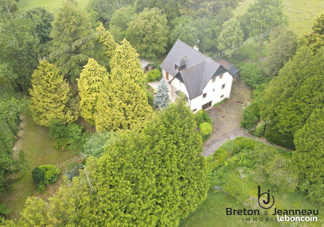 Casa de 5 dormitorios en Mayenne, France No. 363440