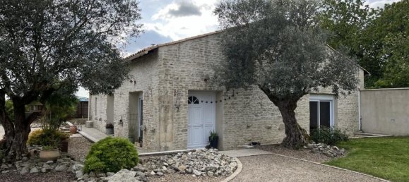 4 chambres Maison à Augé, France No. 296108 3