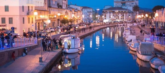 Apartamento de 1 dormitorio en Viareggio, Italy No. 42898 11