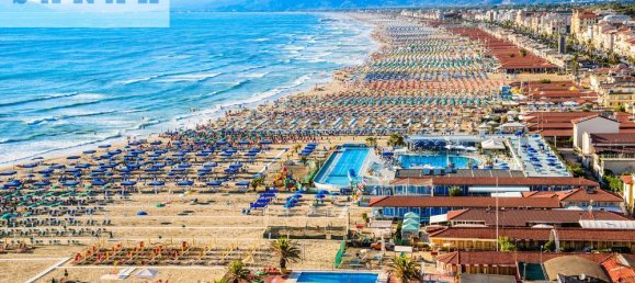 Apartamento de 1 dormitorio en Viareggio, Italy No. 42898 14