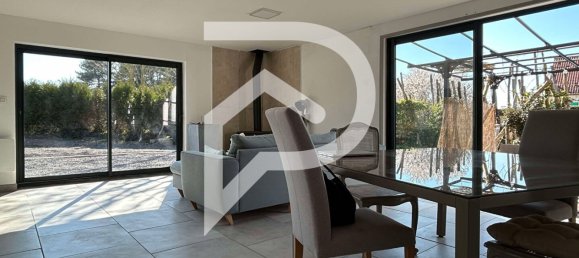 3 bedrooms House in Le Crotoy, France No. 77839 2