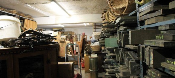 Propiedad comercial de 3 habitaciónes en Mariano Comense, Italy No. 320012 23