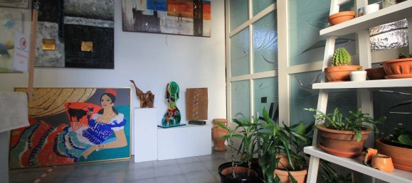 Propiedad comercial de 3 habitaciónes en Mariano Comense, Italy No. 320012 9