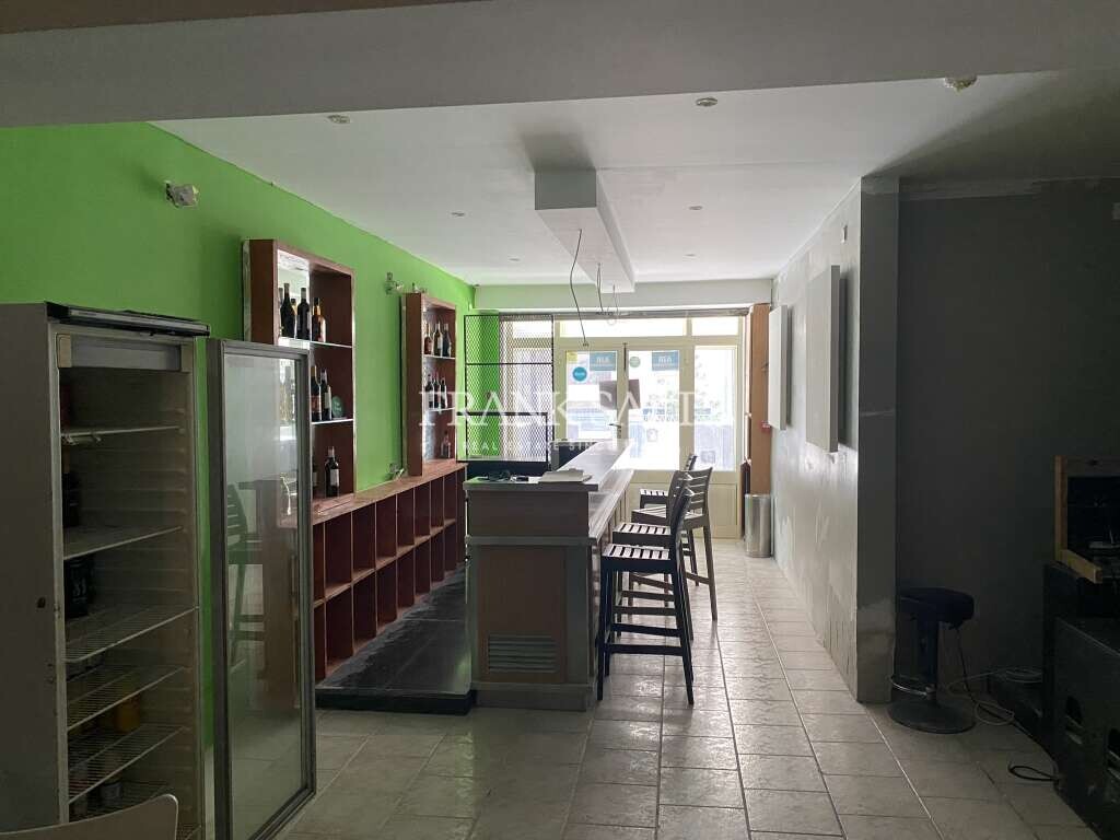 Café/restaurante en Saint Paul's Bay, Malta 330 m² No. 12514