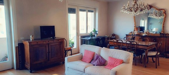 4 rooms Apartment in Milan, Italy No. 250619 4